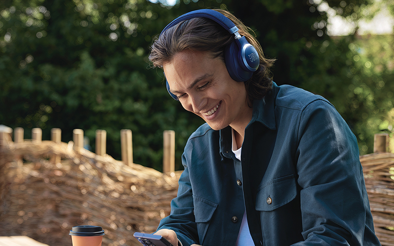 Беспроводные наушники JBL Live 770NC — Работают практически с любыми устройствами