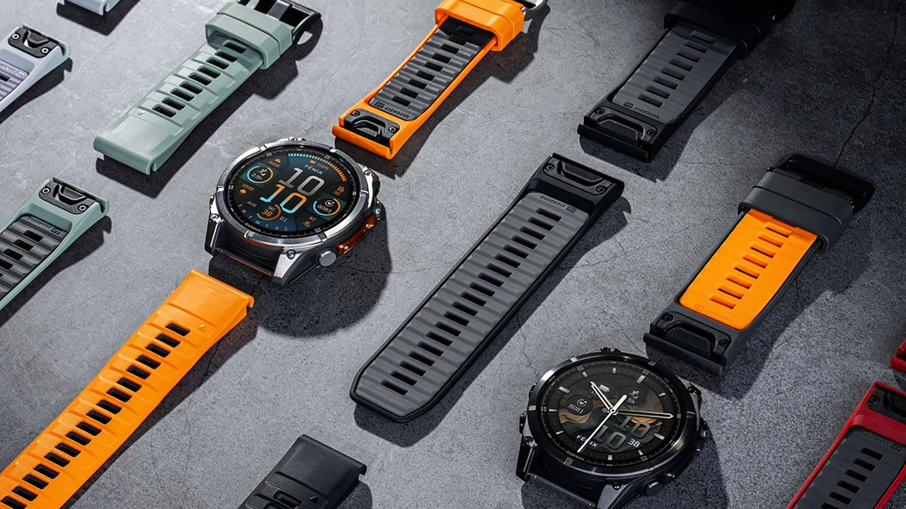 Спортивные часы Garmin fenix 8, 51 мм, AMOLED, титан с DLC, сапфир, силиконовый ремешок цвета чёрный/«серая галька» — Энергия для сверхдистанций