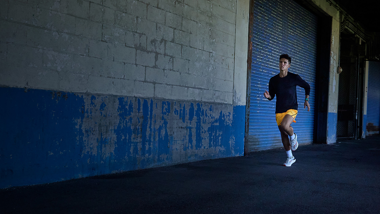 Спортивные часы Garmin Forerunner 265, 46 мм, силиконовый ремешок цвета чёрный/«серая пудра» — Умные часы, которые знают, что вам нужно, даже когда вы сами не знаете