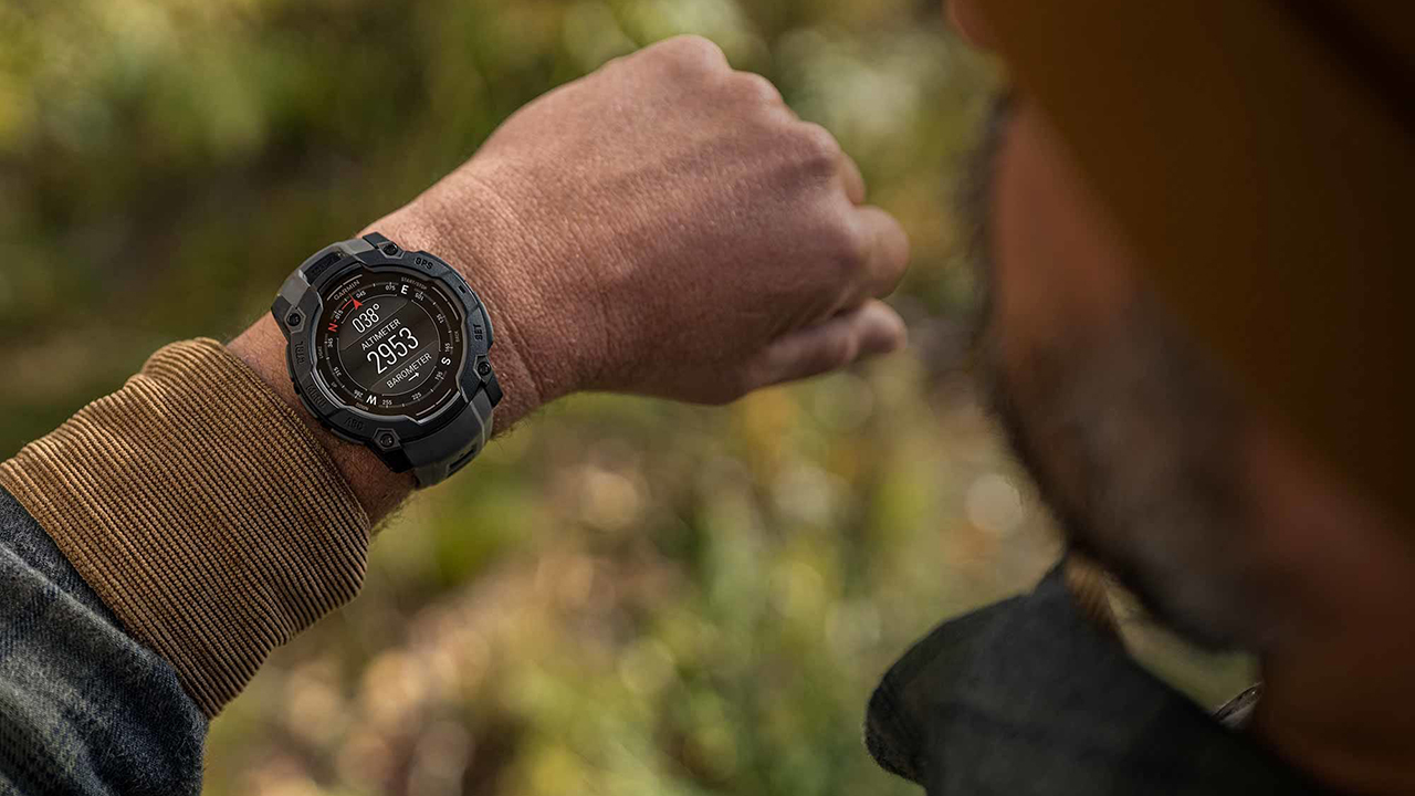 Спортивные часы Garmin Instinct 3, 50 мм, Solar, силиконовый ремешок угольного цвета — Умные функции каждый день