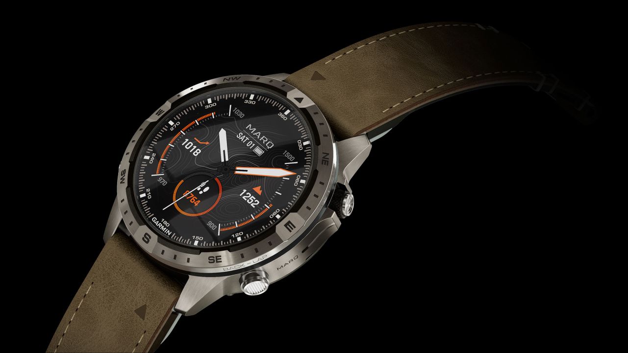 Спортивные часы Garmin MARQ Adventurer (Gen 2), гибридный ремешок, чёрный силиконовый ремешок — Без скуки и дома