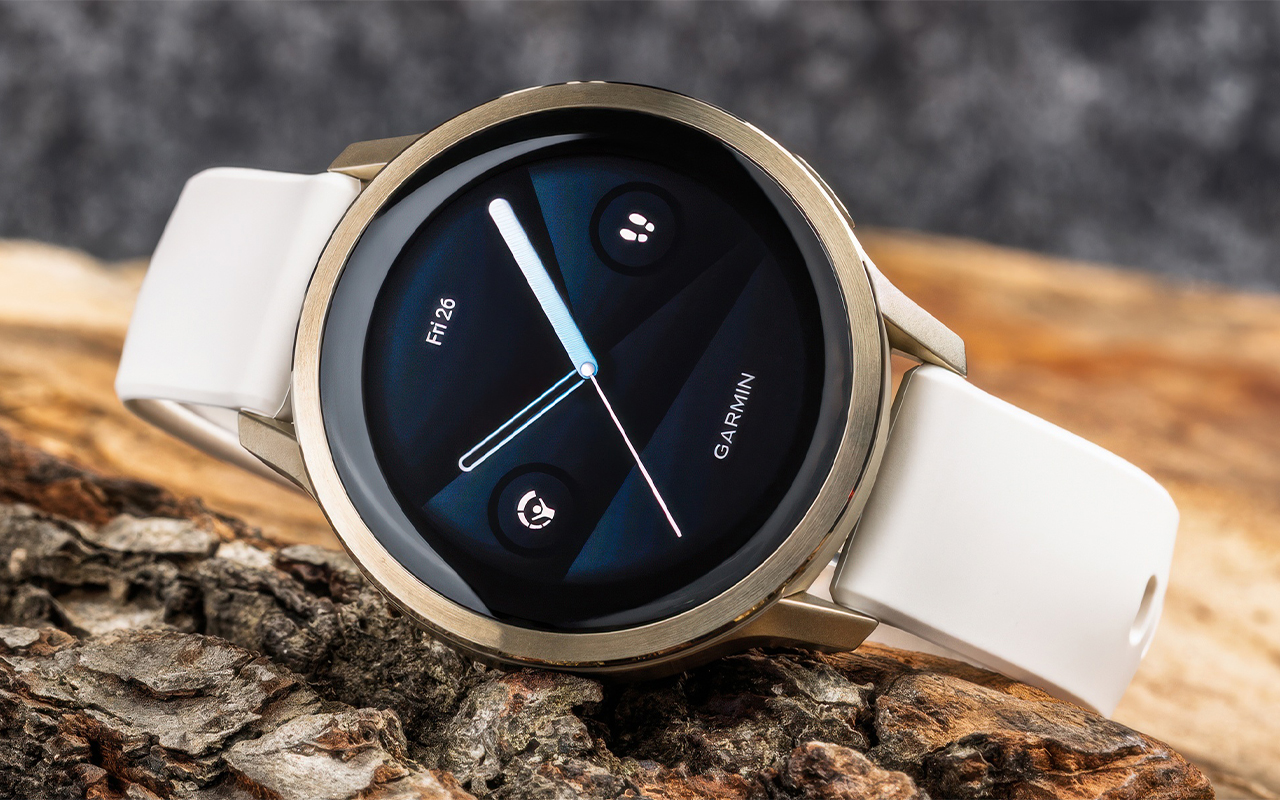 Спортивные часы Garmin Venu 4, 41 мм, светло-песочный кожаный ремешок, силиконовый ремешок цвета кости — Более 80 видов спорта