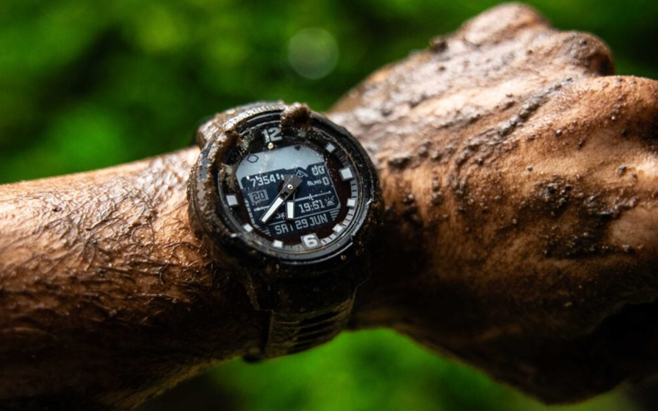 Спортивные часы Garmin Instinct Crossover Solar Tactical Edition, чёрный силиконовый ремешок — Сверхточная навигация