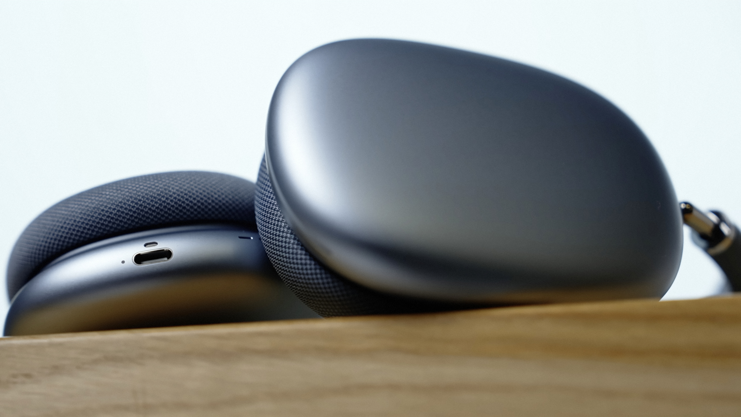 Беспроводные наушники Apple AirPods Max 2 (Оранжевый | Orange) (2026) — Лучше один раз услышать…