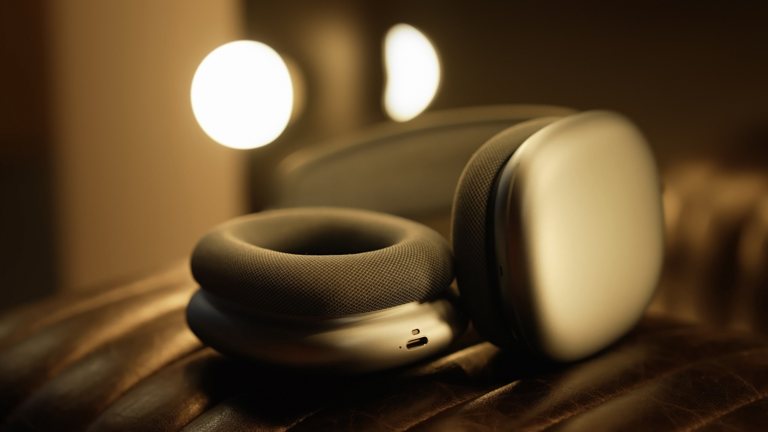 Беспроводные наушники Apple AirPods Max 2 («Сияющая звезда» | Starlight) (2026) — Почти сутки автономной работы