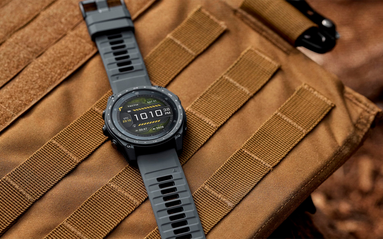 Спортивные часы Garmin tactix 8, 51 мм, AMOLED, Cerakote, оливковый силиконовый ремешок — Для прыжков с парашютом