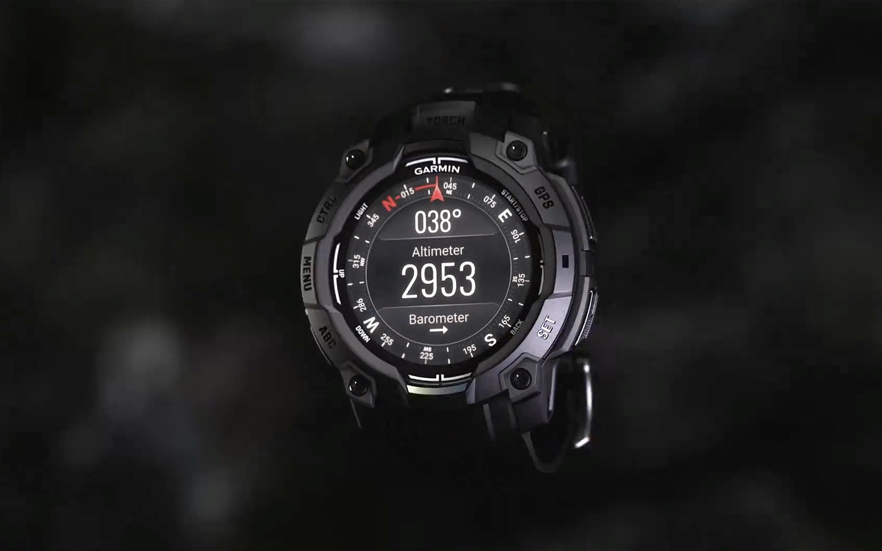 Спортивные часы Garmin Instinct 3, 50 мм, AMOLED, силиконовый ремешок цвета «чёрный/синий» — Сверхточная навигация